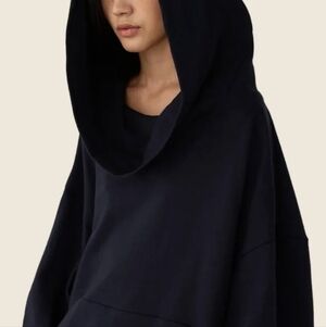 NWOT Zorenna Los Angeles Eclipse Hoodie Black